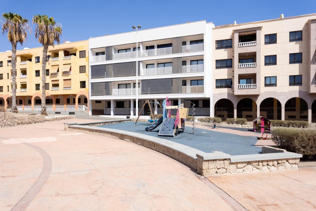 New 140M2 Loft-Style Flat At Town Heart, 3 Beaches Close Casa Leon El Medano  Ngoại thất bức ảnh